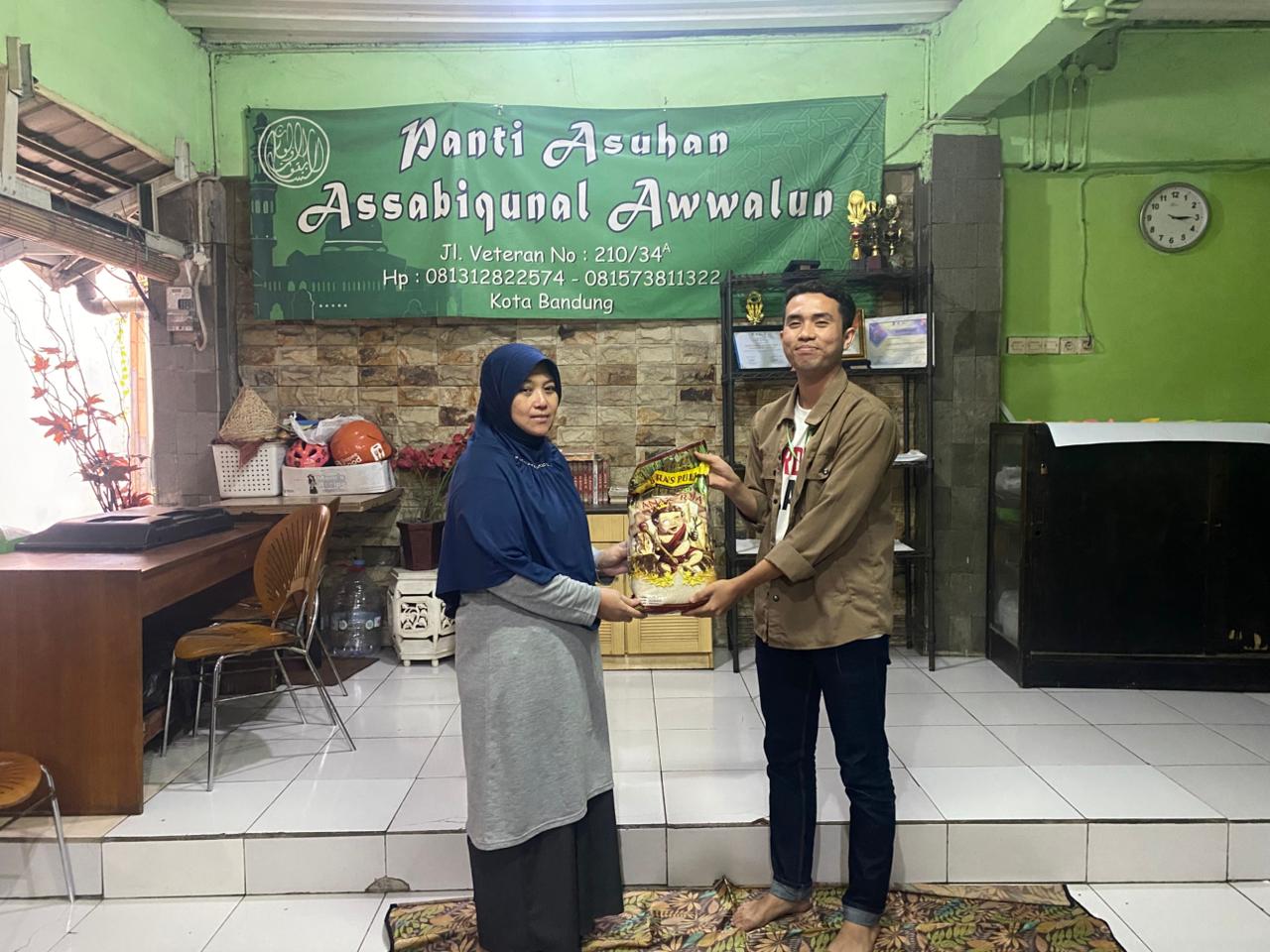 Berbagi Sembako